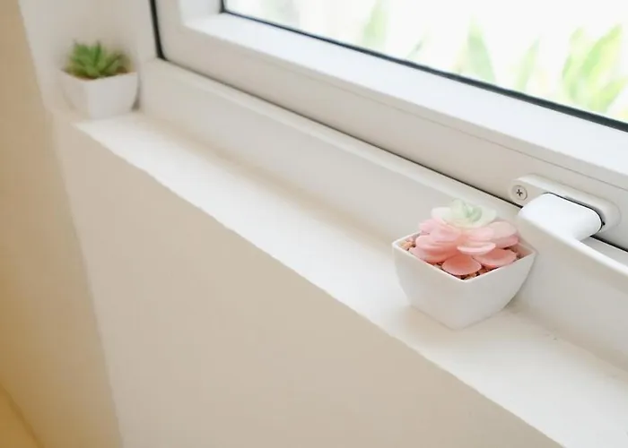 Charming Haus Unit 6